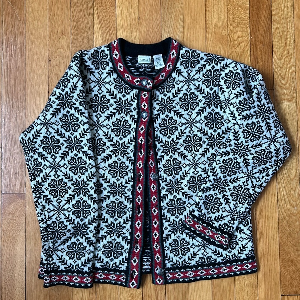 Vintage L.L. Bean Women's Merino Lamb’s Wool Button Up Cardigan